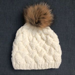 Cream/White Hat w/ Removable Real Fur